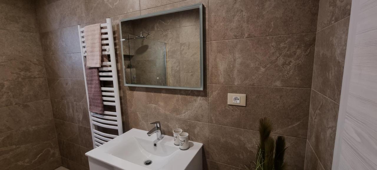 N&G Apartments Rovinj Ngoại thất bức ảnh